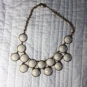 super cute white bulky necklace